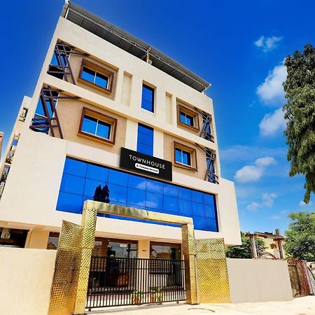 Super Townhouse Hoshangabad Road Near Aashima Mall Samarda Kaliāsot Eksteriør billede